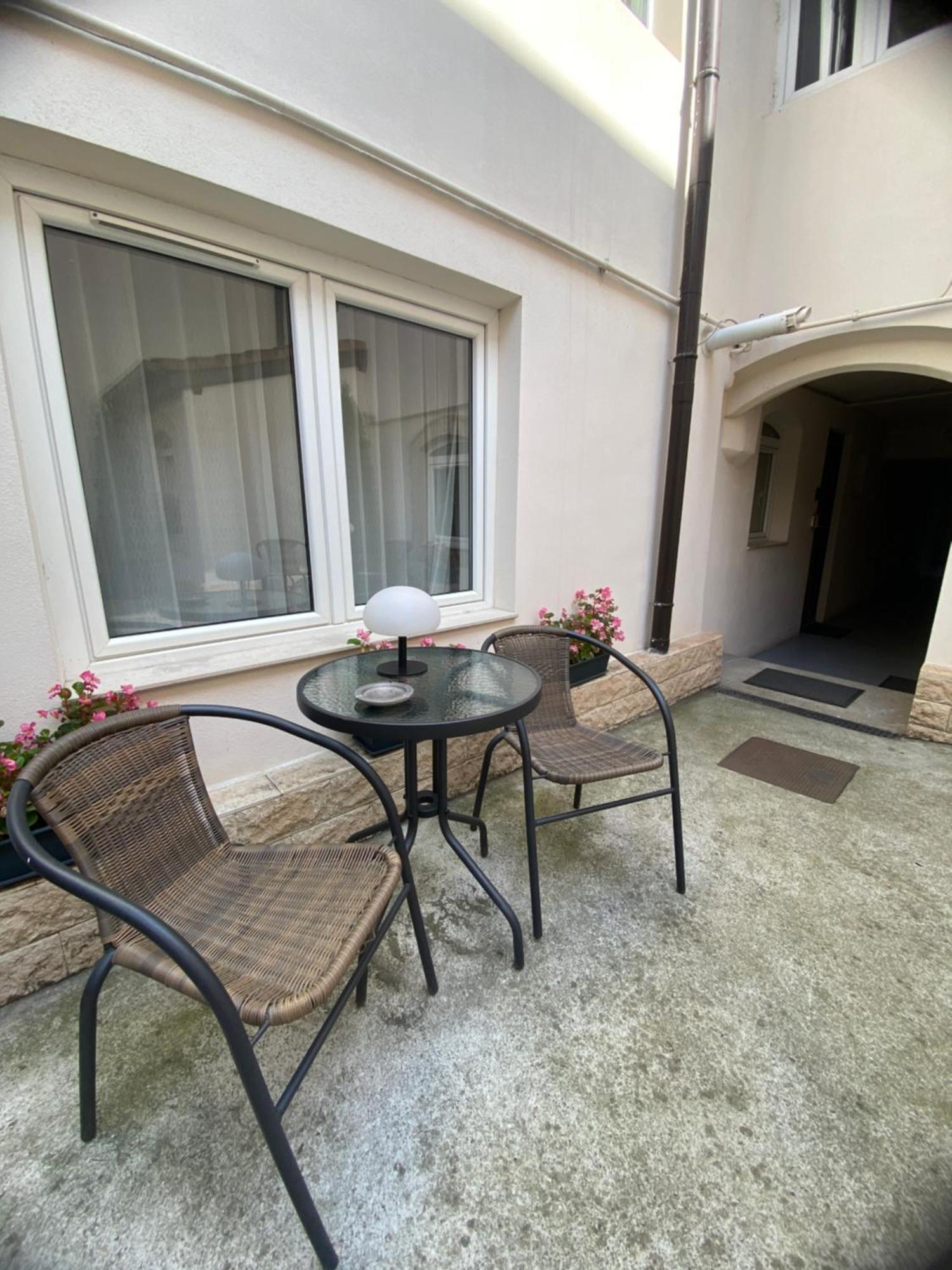 Chic Central Studio Sibiu Exterior photo